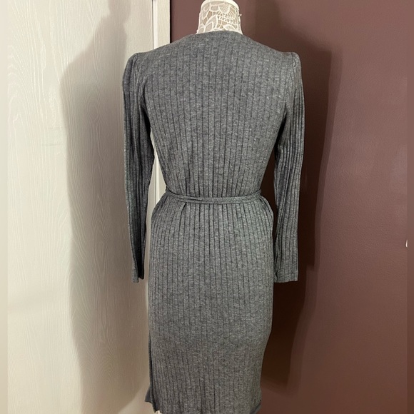JULIA JORDAN Long Sleeve Sweater Knit Dress - Gray - SOLD OUT ONLINE - Picture 3 of 14